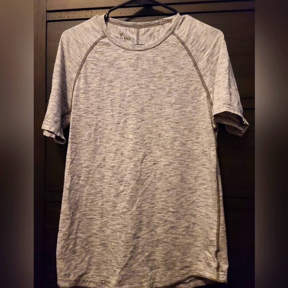 American Eagle active flex small